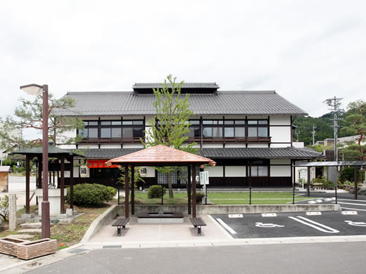 塩尻志学館高校100周年記念棟-サムネイル
